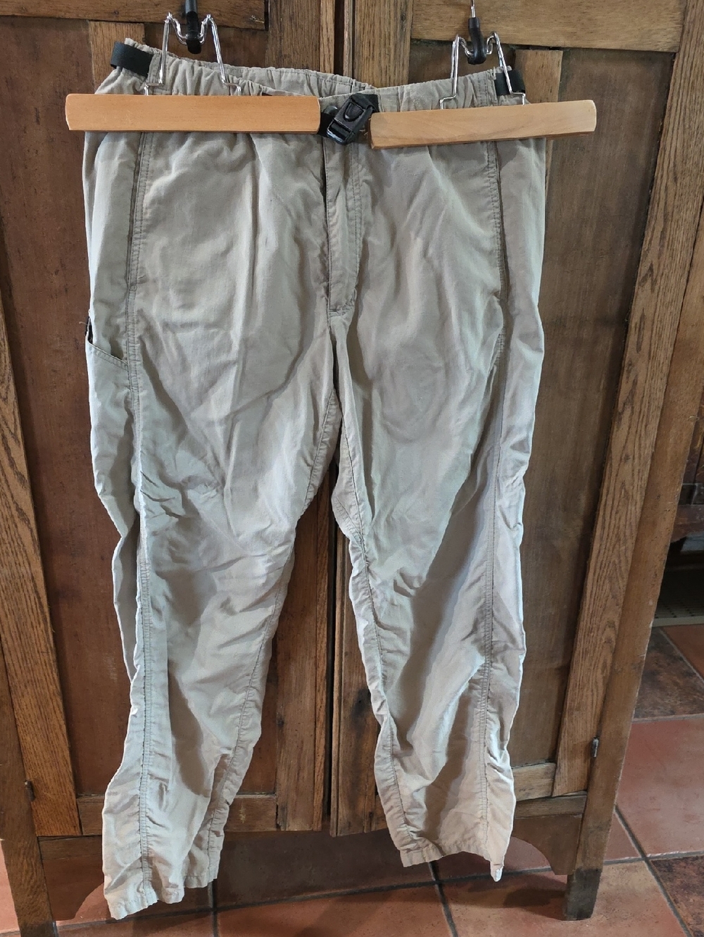 Patagonia Men's Cargo Pants - Light Tan Size MEDIUM
